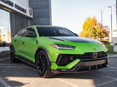 Used 2024 Lamborghini Urus Performante image 2