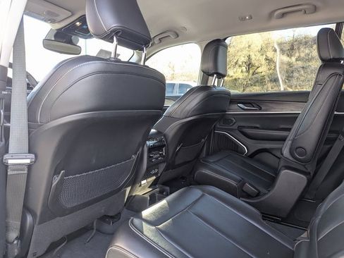 Used 2023 Jeep Grand Cherokee L Limited w/ Trailer Tow Group (B) image 30