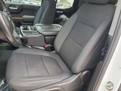 Used 2021 Chevrolet Silverado 1500 LT AWD/4WD image 13