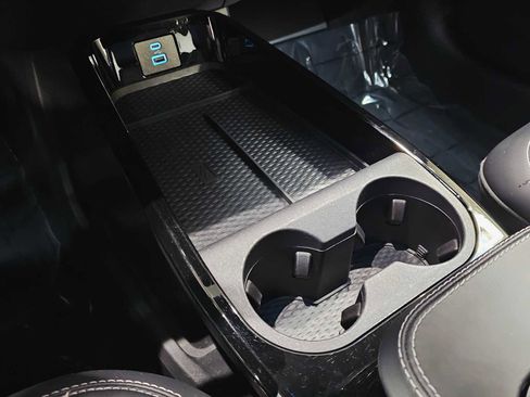 Used 2021 Ford Mustang Mach-E Select image 19