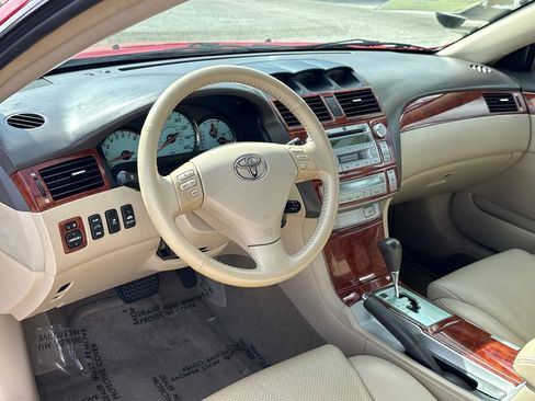 Used 2006 Toyota Solara SLE FWD image 5