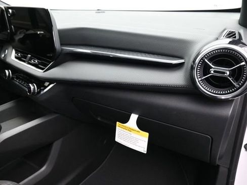 New 2026 Chevrolet Equinox LT FWD image 35