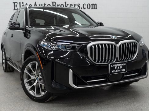 Used 2024 BMW X5 xDrive40i w/ Premium Package image 65