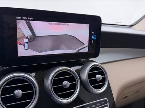 Used 2021 Mercedes-Benz GLC 300 image 35
