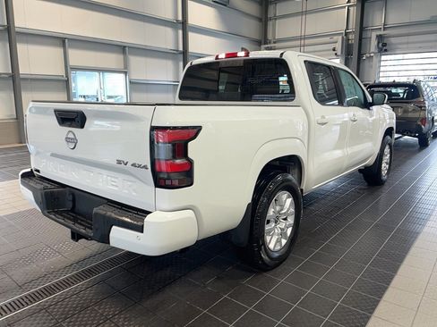 Used 2023 Nissan Frontier SV w/ SV Convenience Package image 18