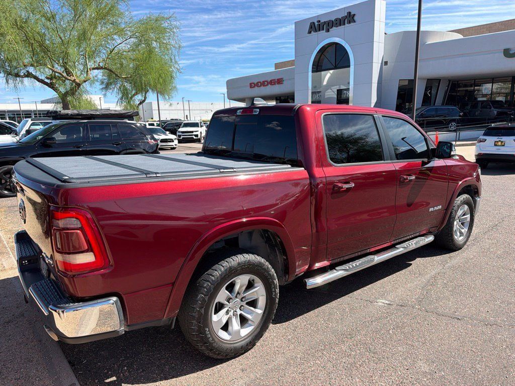 Used 2019 RAM 1500 Laramie AWD/4WD image 3