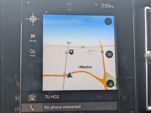 Used 2021 Volvo XC40 T5 R-Design image 13