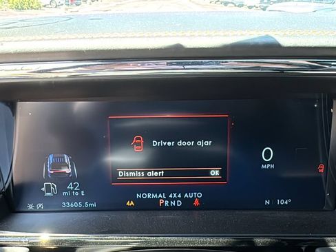 Used 2022 Lincoln Navigator Black Label AWD/4WD image 8