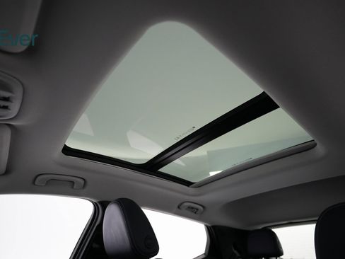 Used 2022 Chevrolet Bolt EUV Premier w/ Launch Edition image 25