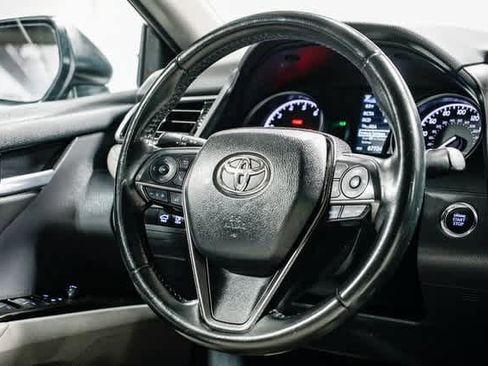 Certified 2023 Toyota Camry SE w/ Convenience Package image 15