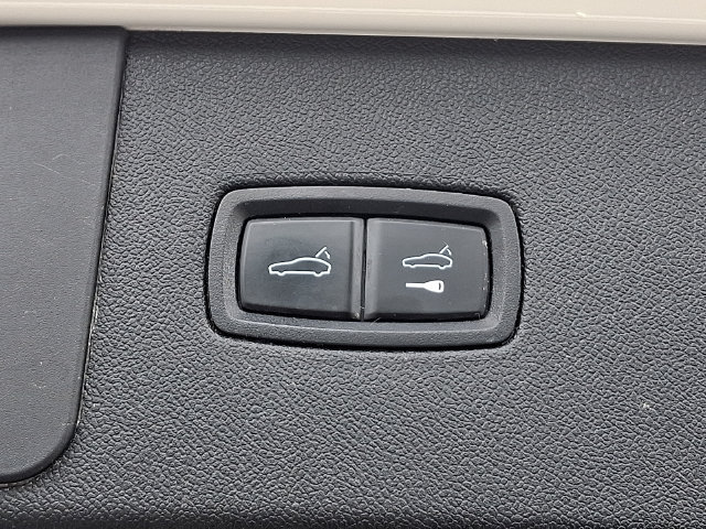 Used 2019 Porsche Cayenne AWD/4WD image 29