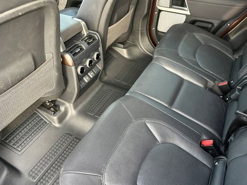 Used 2023 Land Rover Defender 130 X-Dynamic SE image 26