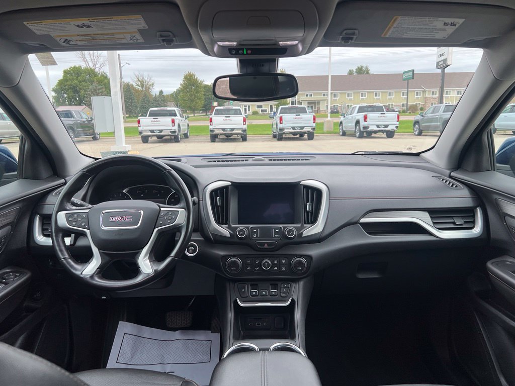 Used 2020 GMC Terrain SLT w/ Preferred Package AWD/4WD image 17