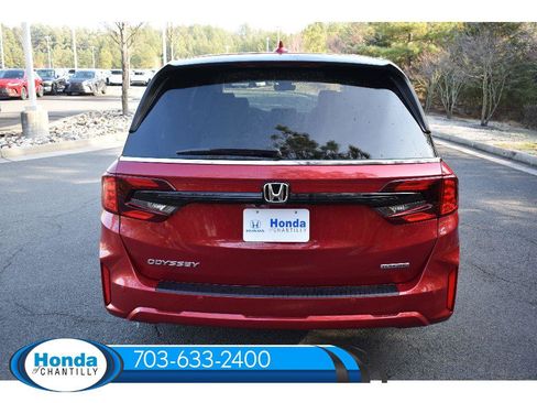 New 2026 Honda Odyssey Touring image 6
