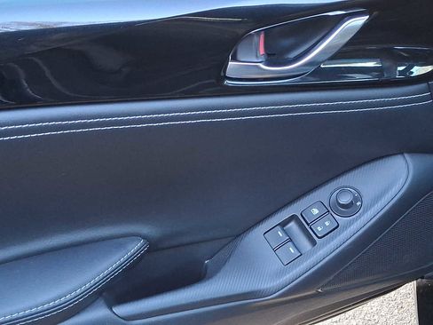 Used 2022 MAZDA MX-5 Miata RF Grand Touring image 8