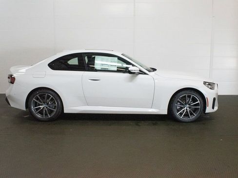 New 2025 BMW 230i xDrive Coupe w/ Premium Package AWD/4WD image 3