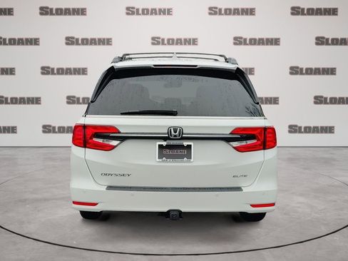 Used 2022 Honda Odyssey Elite image 4