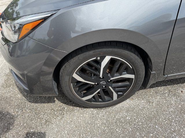 Used 2025 Nissan Versa SR w/ Trunk Package FWD image 4