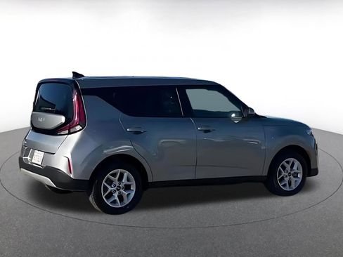 Used 2025 Kia Soul LX w/ LX Technology Package image 14
