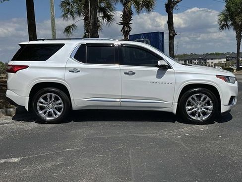 Used 2019 Chevrolet Traverse High Country image 2