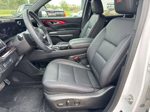 Used 2025 Chevrolet Traverse Z71 w/ Driver Confidence Package AWD/4WD image 37