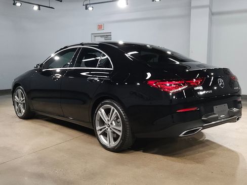 Used 2021 Mercedes-Benz CLA 250 4MATIC image 5