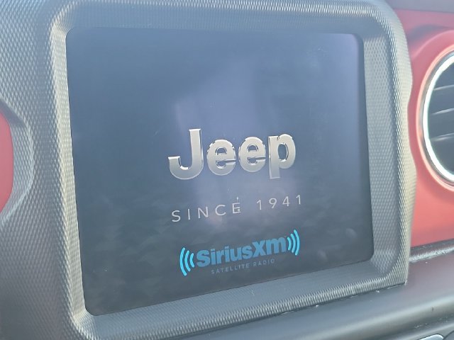 Used 2021 Jeep Gladiator Rubicon AWD/4WD image 26