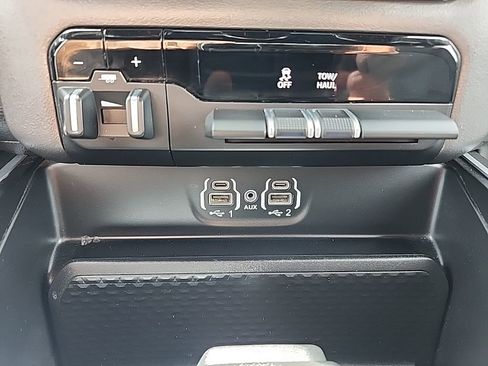 Certified 2022 RAM 1500 Big Horn image 33