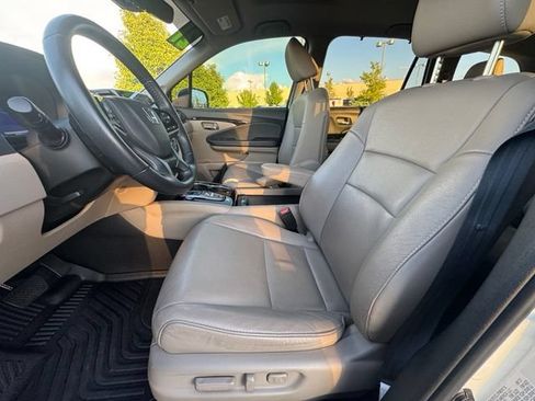 Used 2021 Honda Pilot Touring image 26