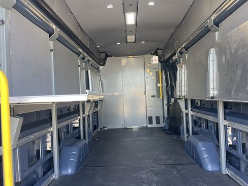 Used 2020 Ford Transit 250 148 High Roof Extended RWD image 9