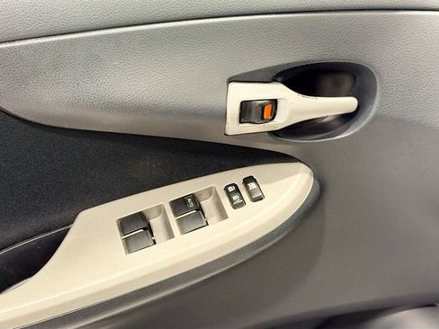Used 2012 Toyota Corolla S FWD image 13