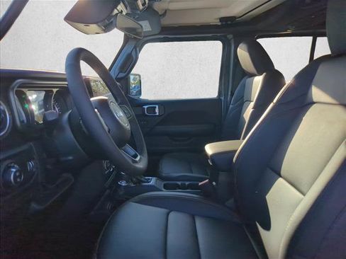 New 2026 Jeep Gladiator Mojave AWD/4WD image 3