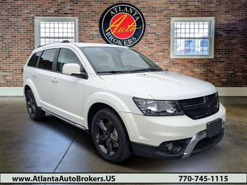 Used 2019 Dodge Journey Crossroad FWD image 1