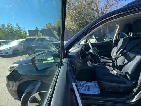 Used 2018 Subaru Forester 2.5i Premium AWD/4WD image 18