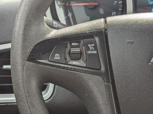 Used 2017 Chevrolet Equinox LS AWD/4WD image 20