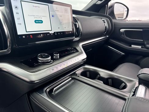 New 2025 Ford Expedition Platinum w/ Stealth Performance Package image 21