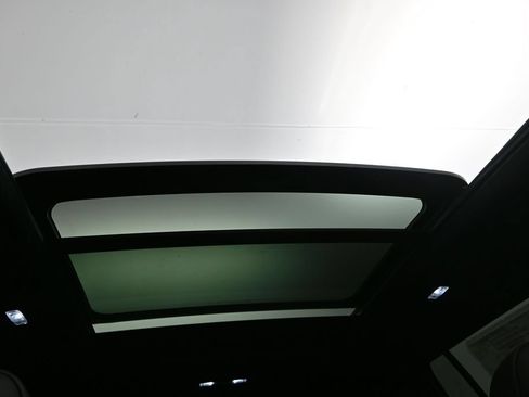 New 2026 Chevrolet Traverse LT w/ Sun and Wheel Package FWD image 26