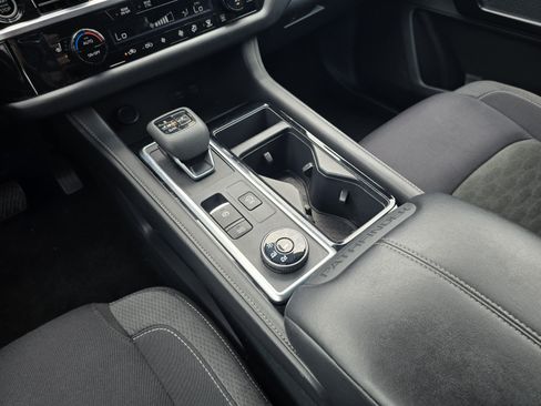 Certified 2024 Nissan Pathfinder SV AWD/4WD image 18