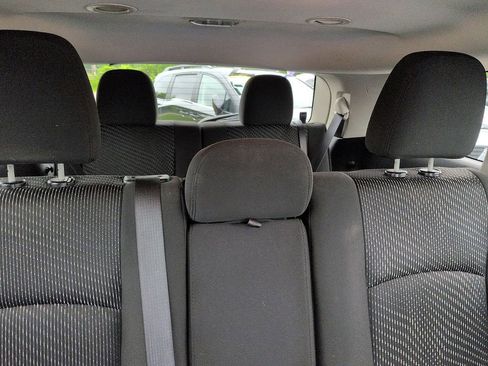 Used 2016 Dodge Journey SE w/ Flexible Seating Group FWD image 8