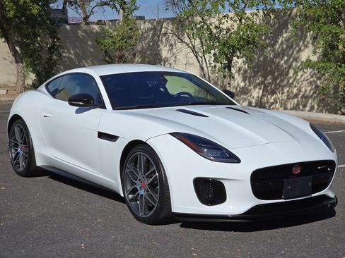 Used 2018 Jaguar F-TYPE R-Dynamic image 2