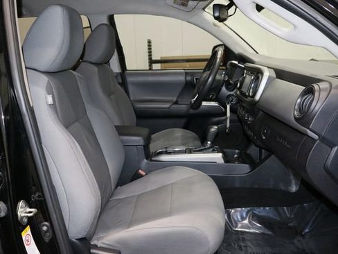 Used 2019 Toyota Tacoma SR5 image 19