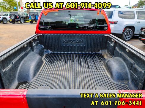 Used 2011 Nissan Frontier SV image 5