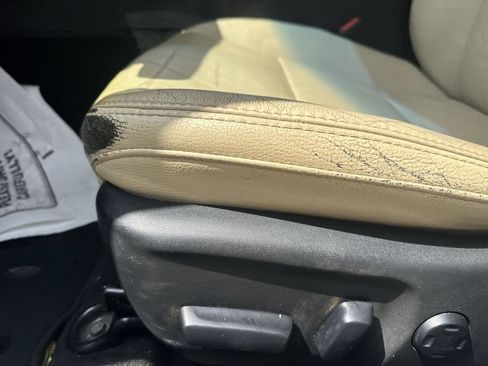 Used 2017 Toyota Avalon XLE Plus FWD image 14