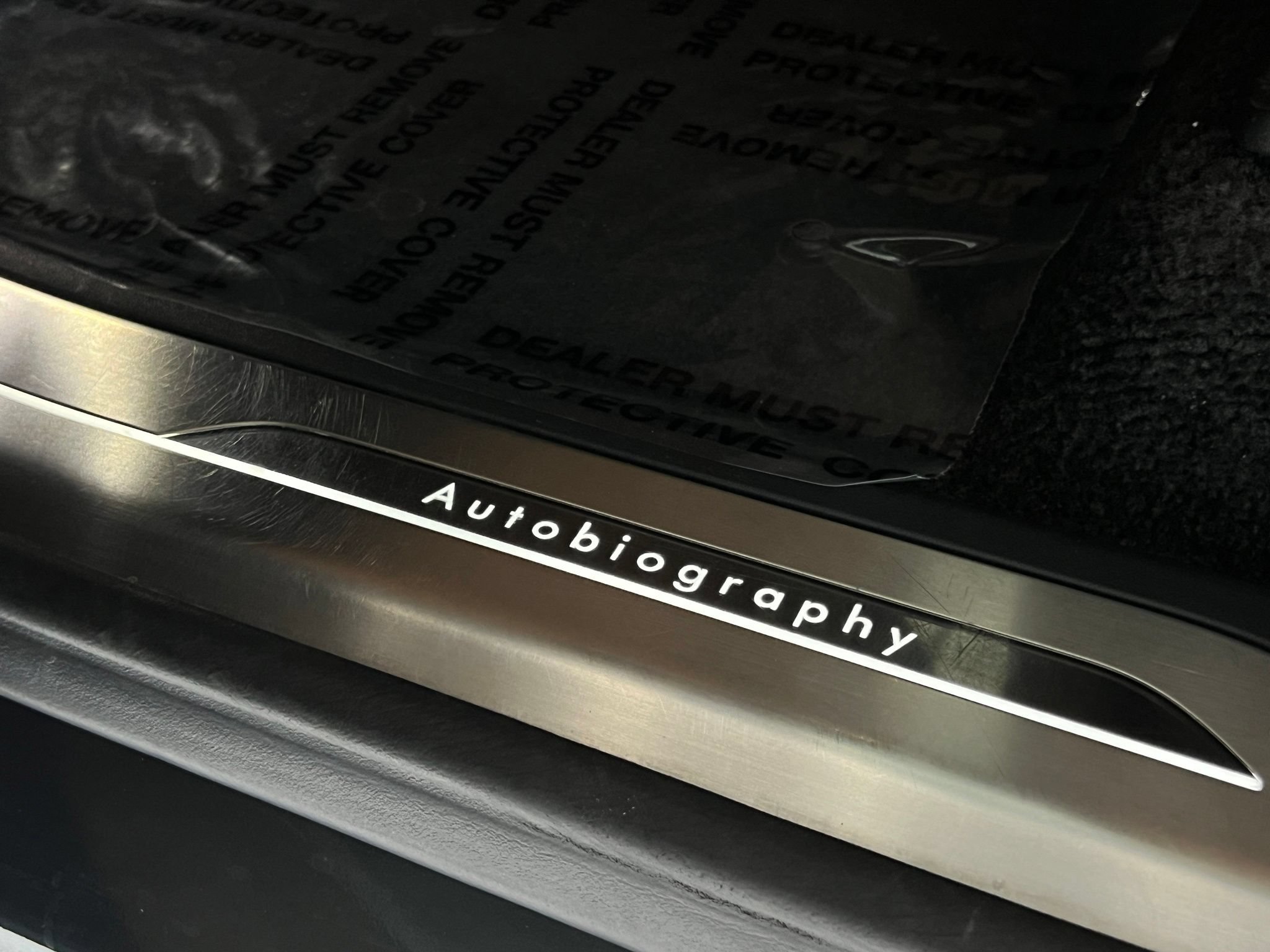Used 2025 Land Rover Range Rover Autobiography AWD/4WD image 40