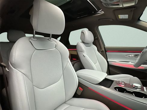 New 2026 Genesis GV70 2.5T Advanced image 14