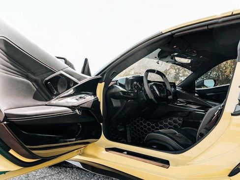Used 2024 Chevrolet Corvette Z06 RWD image 24