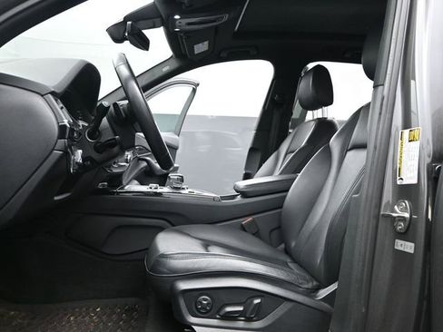 Used 2019 Audi Q7 3.0T Prestige image 15