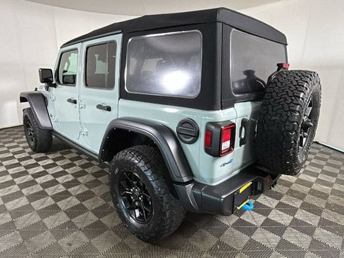 Used 2024 Jeep Wrangler Unlimited AWD/4WD image 5
