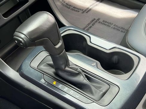 Used 2019 Chevrolet Colorado Z71 AWD/4WD image 21