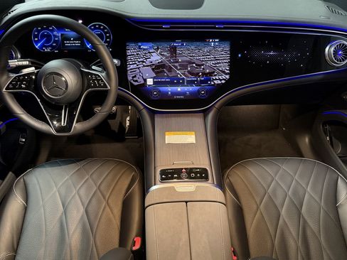 New 2026 Mercedes-Benz EQS 550 4MATIC SUV image 12